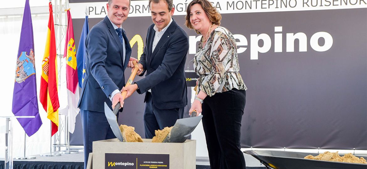 Montepino coloca la primera piedra de su plataforma en ‘El Ruiseñor’