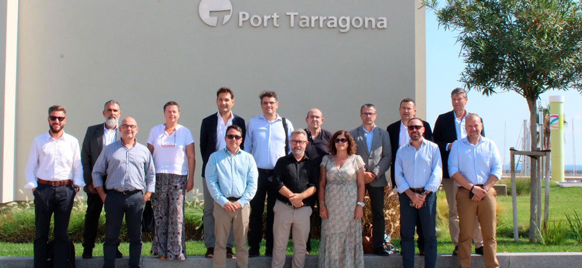 Una delegación de empresarios de CEOE-CEPYME Guadalajara visitan las instalaciones del Port Tarragona